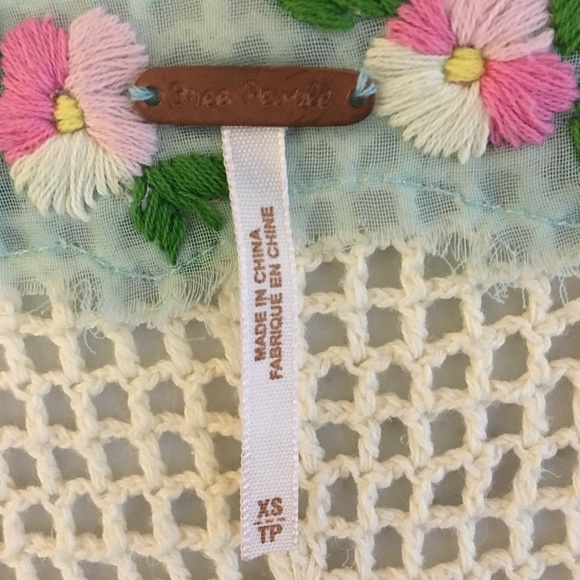 SOLD✨Free People Crochet Vest - Picture 6 of 8